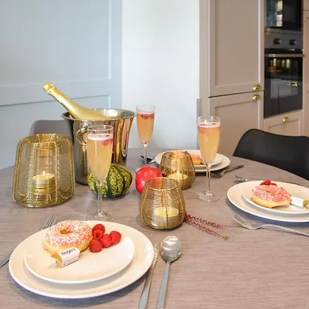 Maya's Flats & 34 - Chmielna 73 Apartamento *