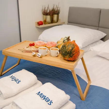 Maya's Flats & 34 - Chmielna 73 Гданьск