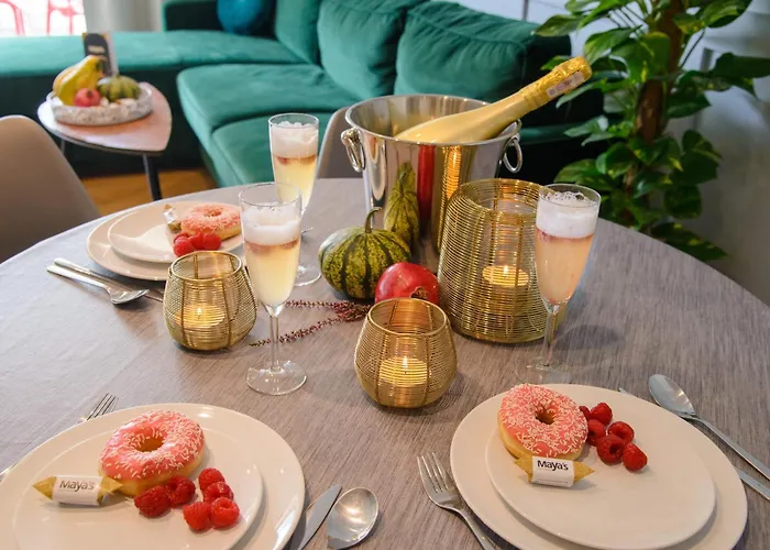 Maya's Flats & 34 - Chmielna 73 * Gdańsk