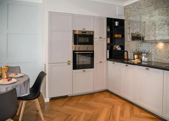 Maya's Flats & 34 - Chmielna 73 Lägenhet Gdańsk