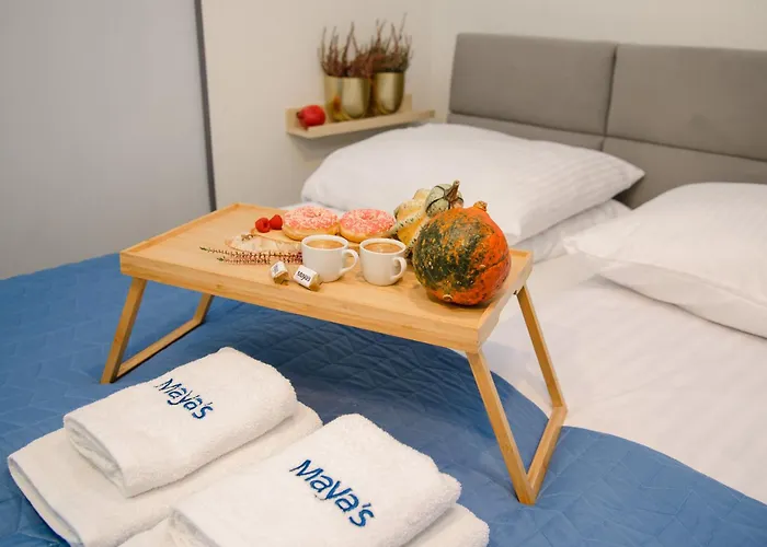 Maya's Flats & 34 - Chmielna 73 Danzig