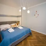 Maya's Flats & 34 - Chmielna 73 Appartement