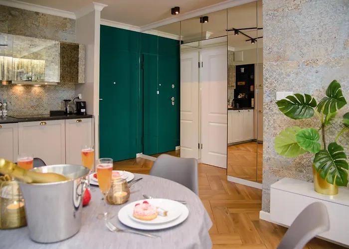 Maya's Flats & 34 - Chmielna 73 Apartamento